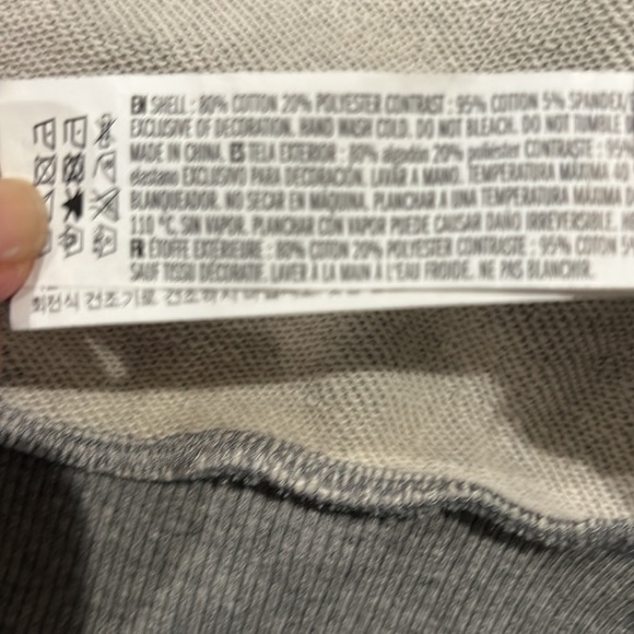 Love this AMORE sweatshirt! - Picture 9 of 12